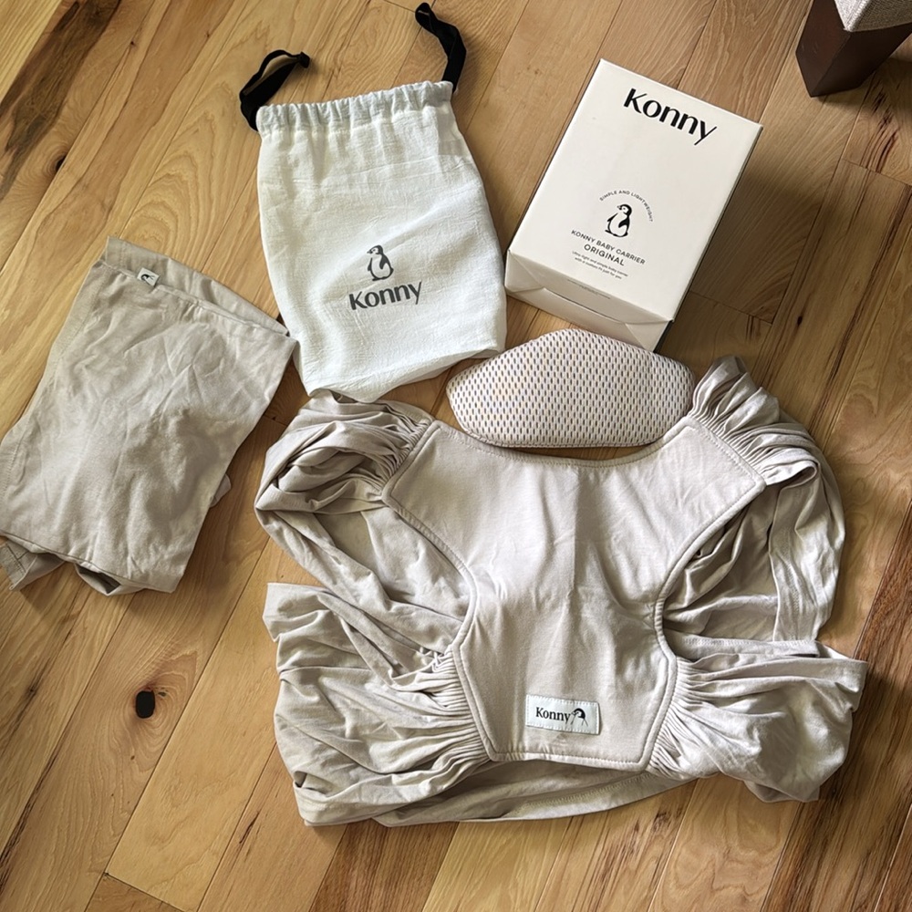 Konnybaby carrier wrap beige